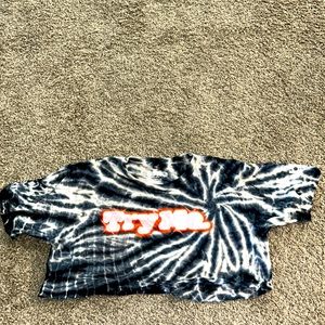 Crop top that says “try me”